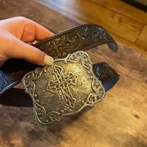 Women cross belt Nocona, from Cavendars